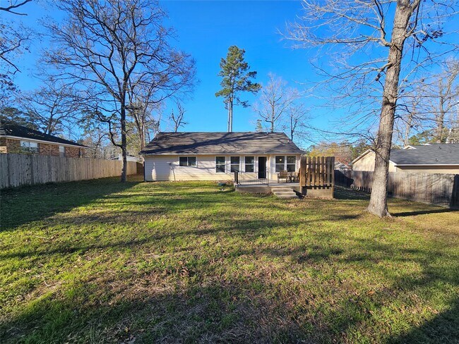 Building Photo - 10636 Royal Adrian Dr