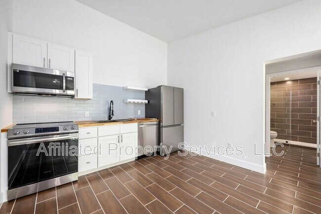 Building Photo - 4011 36th Ct