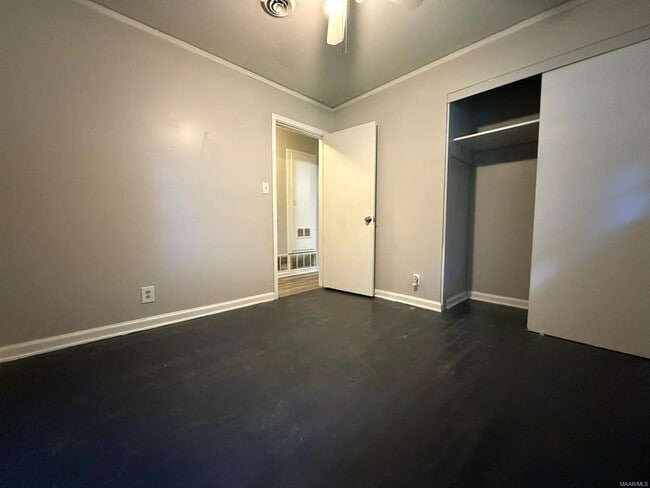 Building Photo - 906 Avondale Rd
