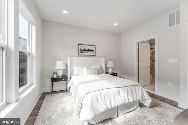 Building Photo - 12742 Verdant Wy