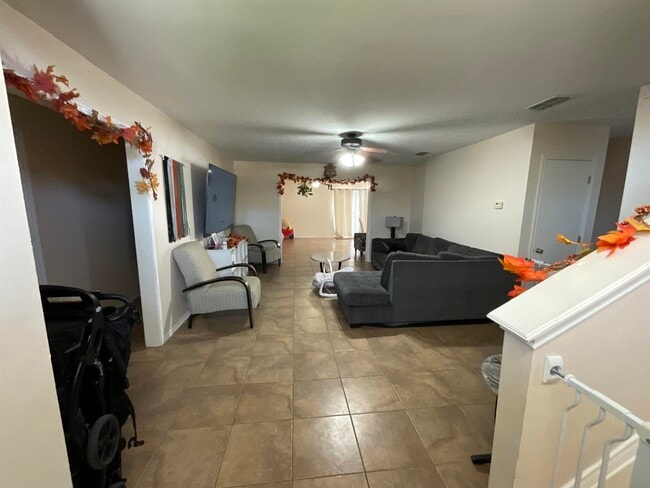 Building Photo - 915 Rutledge Dr