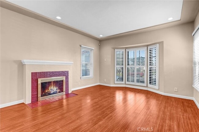 Building Photo - 9807 S Denker Ave