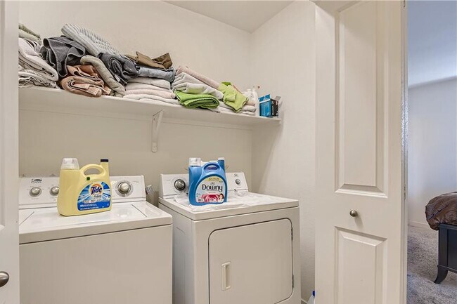 Building Photo - 3638 Via Margarita Ave