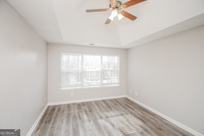 Building Photo - 5407 Sweetsprings Dr SW