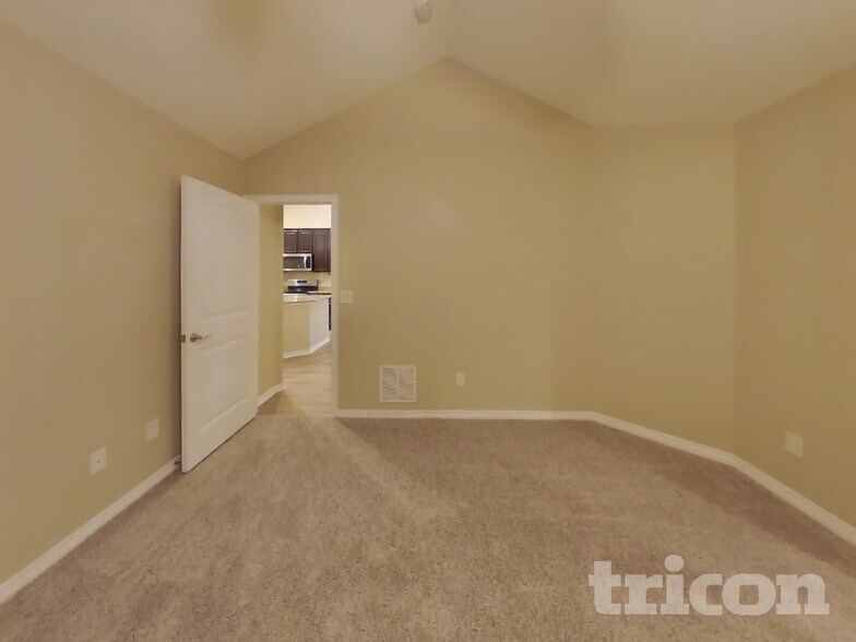 Building Photo - 6748 Lamine Dr