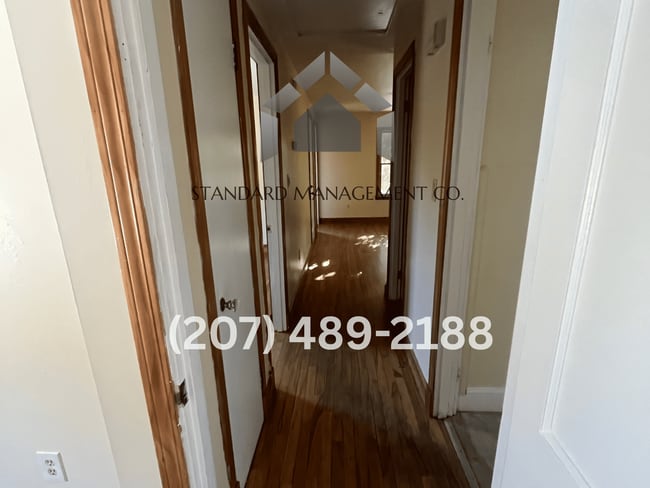 Building Photo - 4 Pierce St