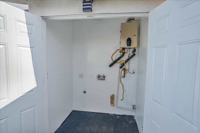 Building Photo - Newly Built 2-Bedroom Home in Private Cul-de-Sac – Available Now