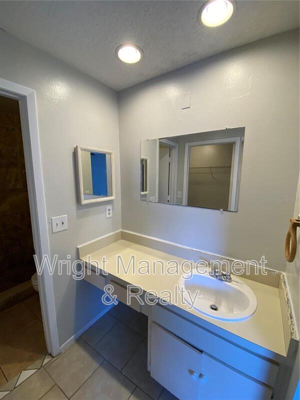 Building Photo - 9520 Drakemill Ct