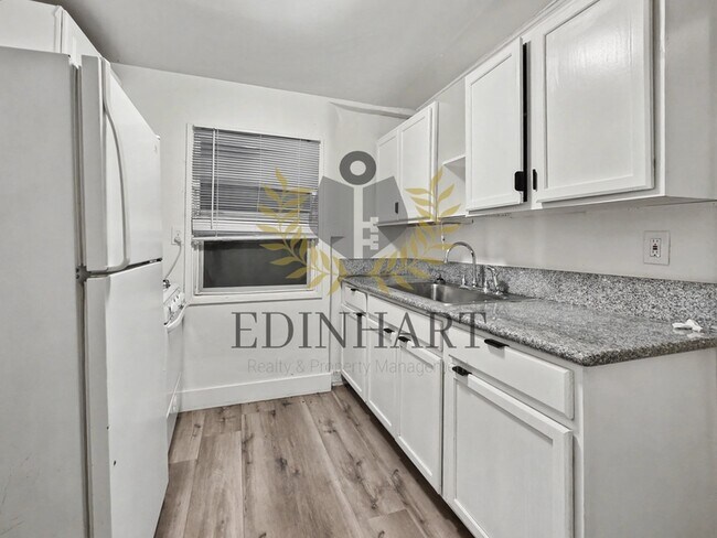 Building Photo - 1838 Monterey St