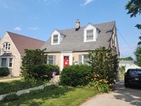 Building Photo - Cute 2 bedroom cape cod