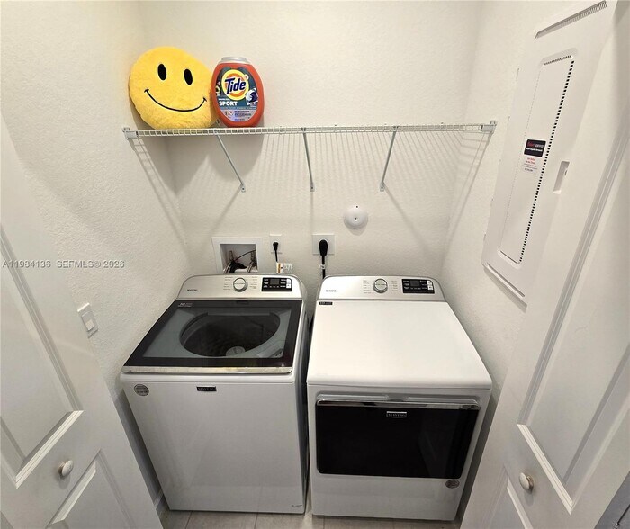 Building Photo - 2761 NW 55th Way