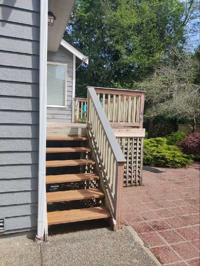 Building Photo - Silverdale 3 Bed 2.5 Bath home