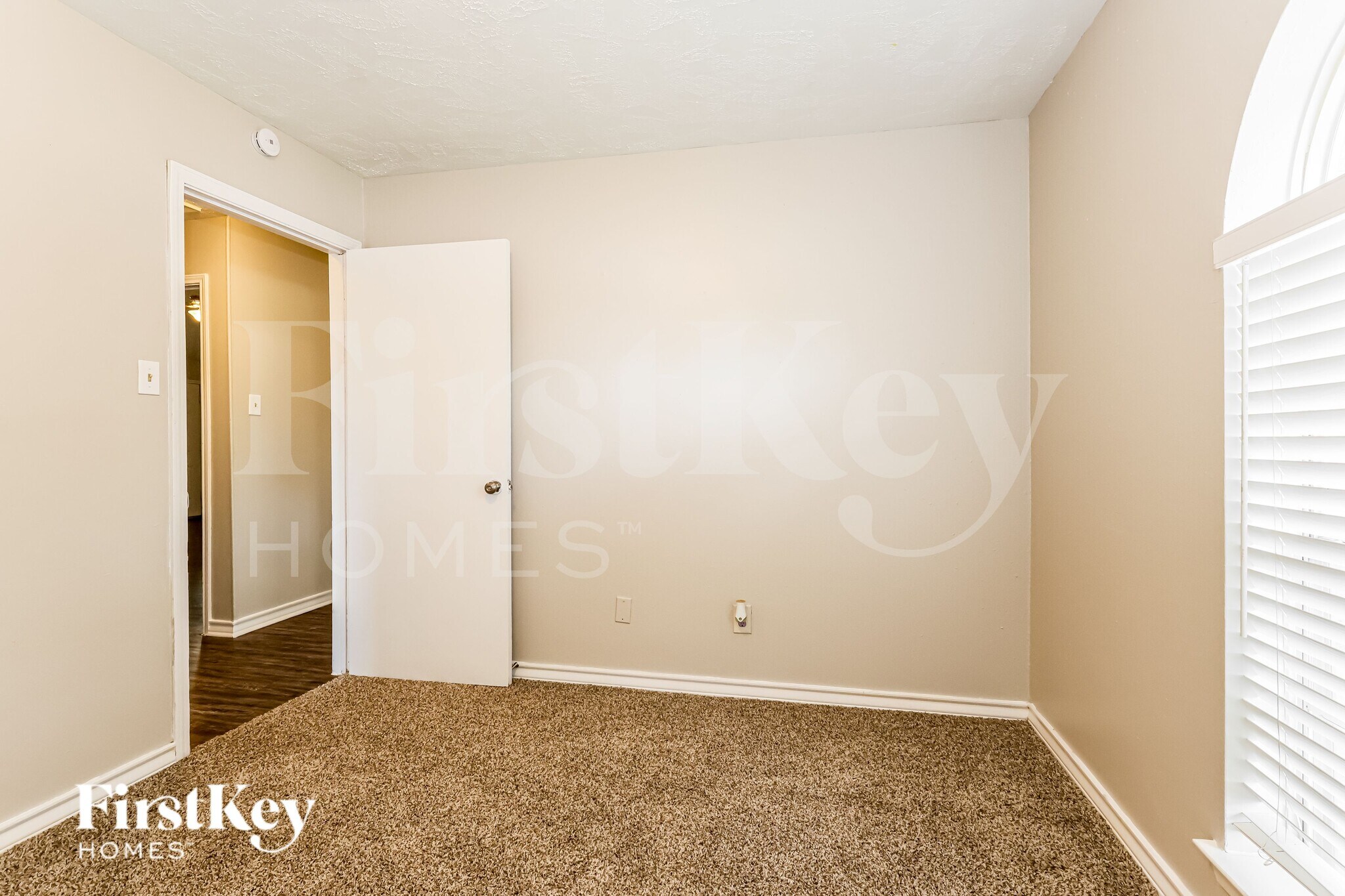 Building Photo - 20327 Bridgedale Ln