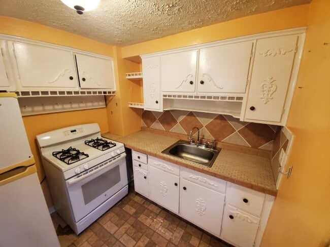 Building Photo - COMING SOON! This is a Lease-to-Own – Not ...