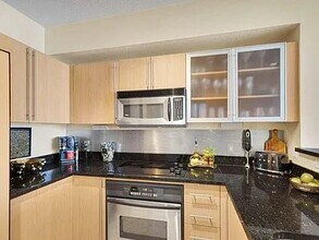 Building Photo - 1551 N Flagler Dr