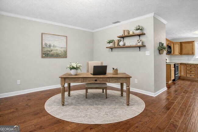 Building Photo - 104 Timber Walk