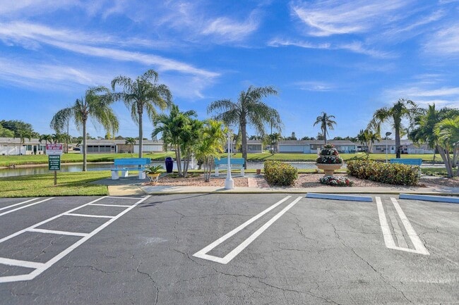 Building Photo - 2803 Duke Ln