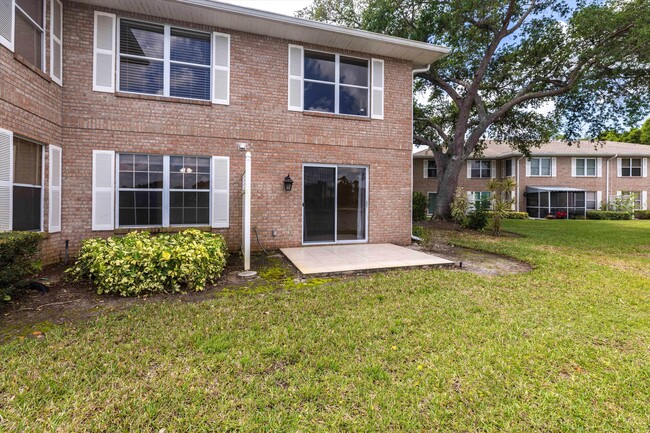 Building Photo - 6670 Ilex Cir