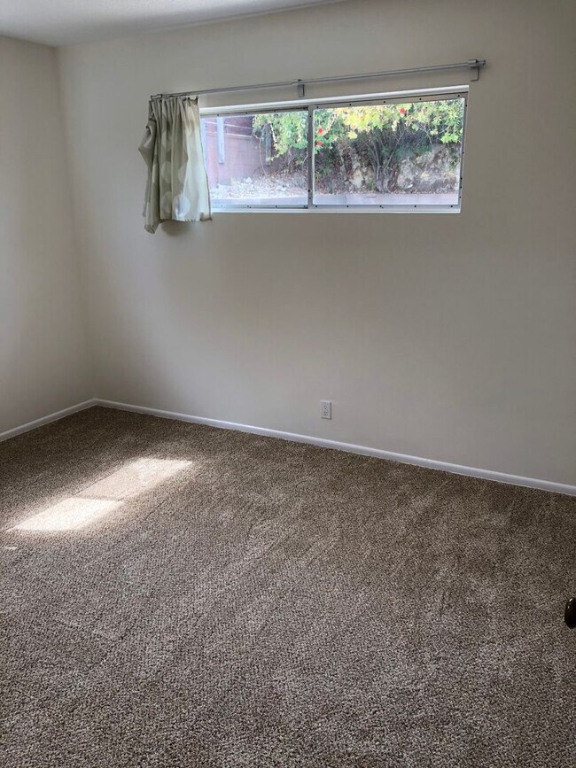Building Photo - $4,295! Beautiful 3 Bedroom, 2 Bathroom Home in a Quiet Neighborhood in Rancho Palos Verdes!