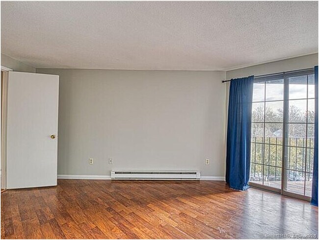 Building Photo - 181 Loomis Dr