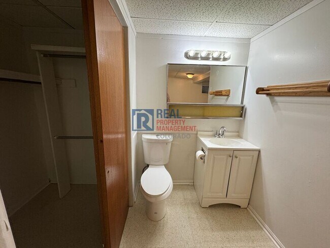 Building Photo - 2090 Altura Blvd