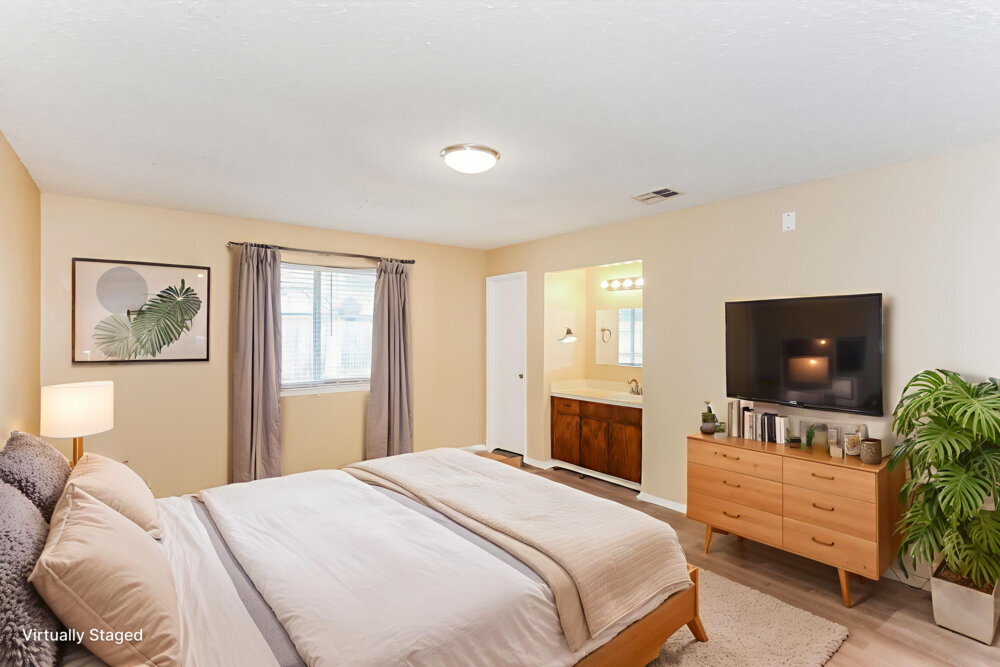 Building Photo - 6306 Twin Maple Ct
