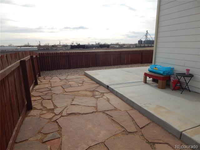 Building Photo - 304 Foster Ave