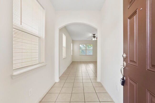 Building Photo - 10913 Panther Ct