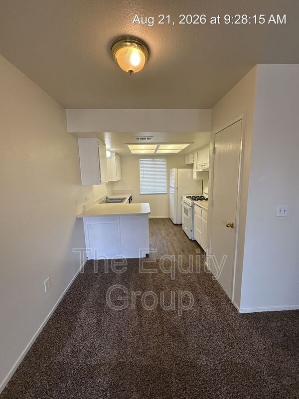 Building Photo - 3739 W Myrtle Ct