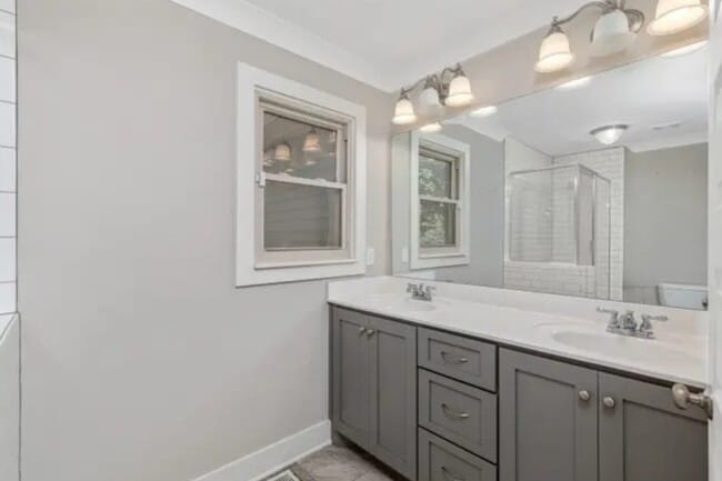 Building Photo - 414 Figuers Dr