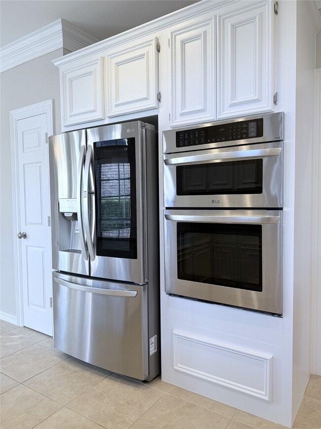 Building Photo - 1963 Peden St