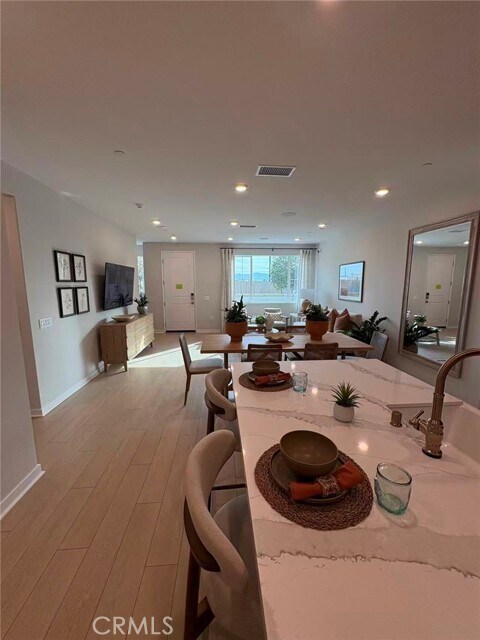 Building Photo - 3580 S Eichler Paseo