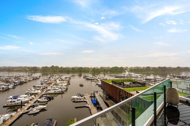 Building Photo - 601 Wharf St SW