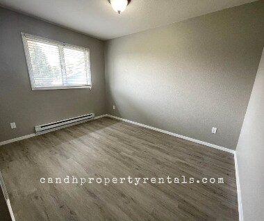 Building Photo - 1327 Panners Pl