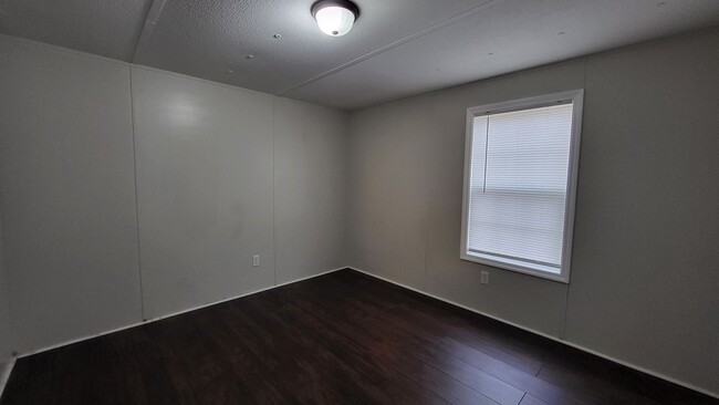 Building Photo - 3-Bedroom 2-bath double wide