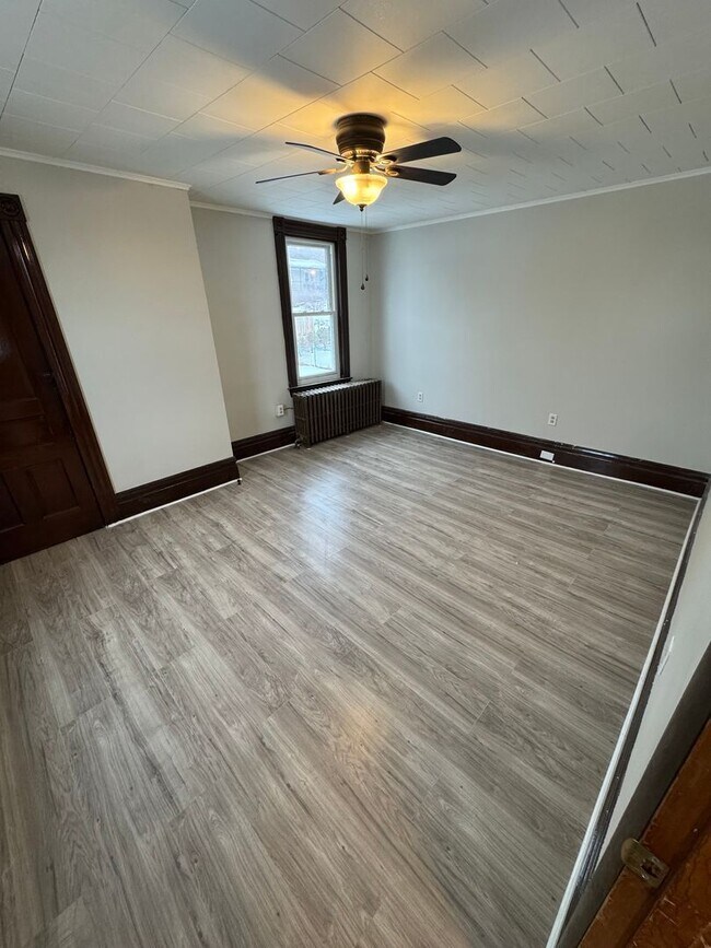 Building Photo - 2504 Olympia St