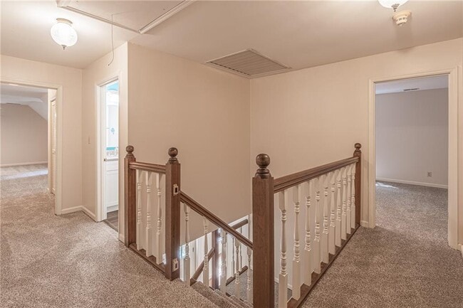 Building Photo - 1610 Branch Valley Dr