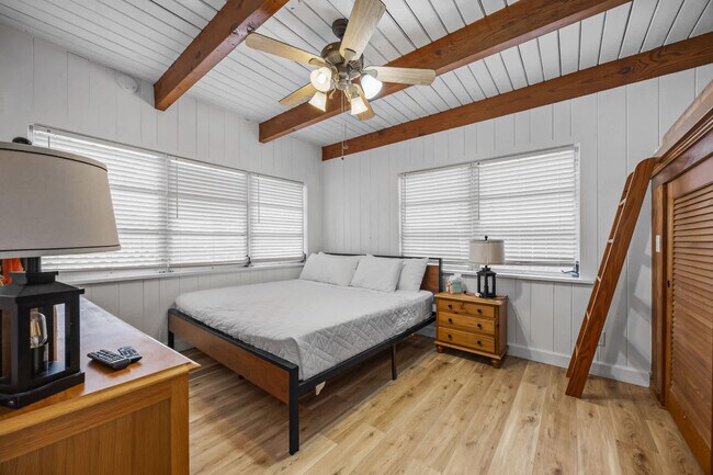 Building Photo - 11560 Dragon Point Dr