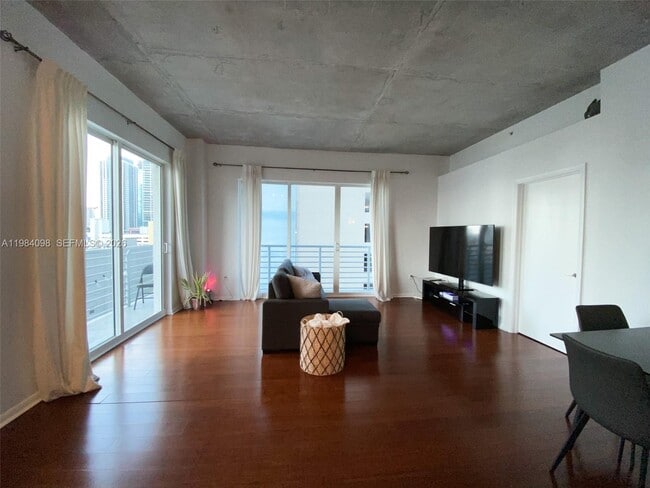 Building Photo - 234 NE 3rd St