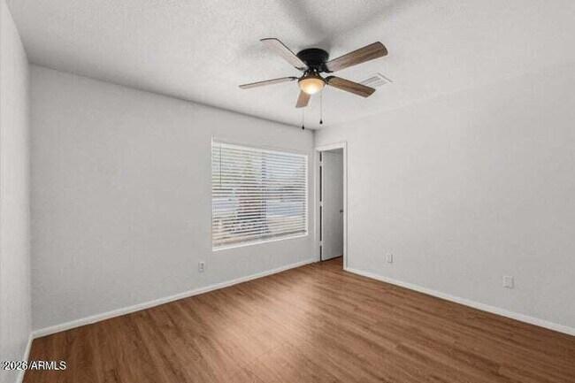 Building Photo - 5656 W Alice Ave