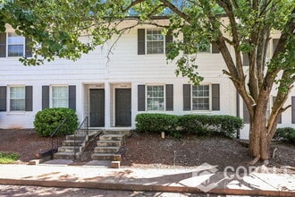 Building Photo - 3510 Creekview Pl