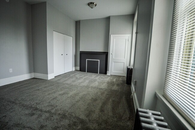 Bedroom - 3721 Chestnut St