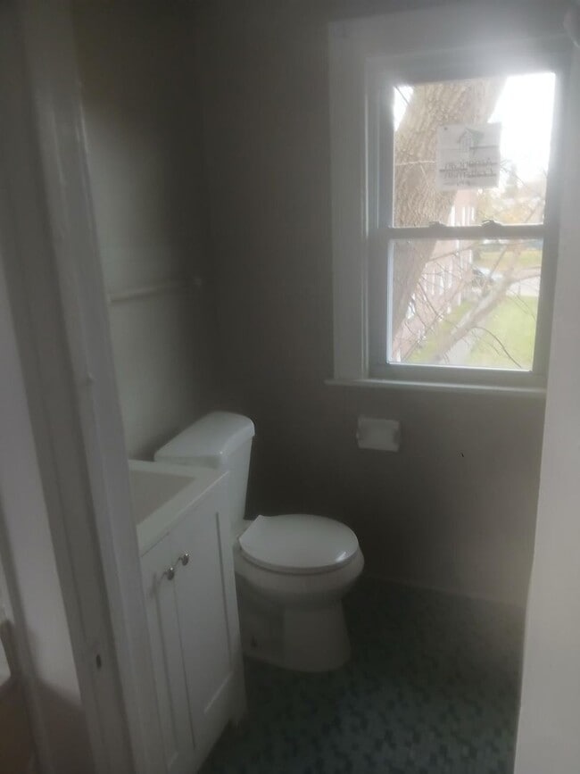 Building Photo - 21-23 Randolph St