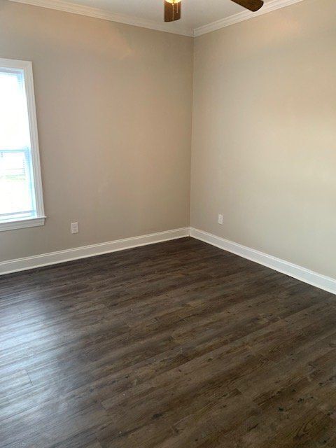 Building Photo - 2221 Brookville Dr