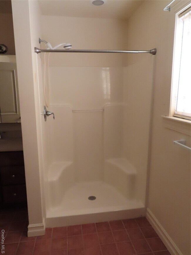 Building Photo - 71 Railroad Ave