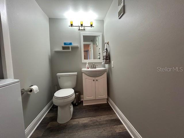 Building Photo - 2333 Feather Sound Dr