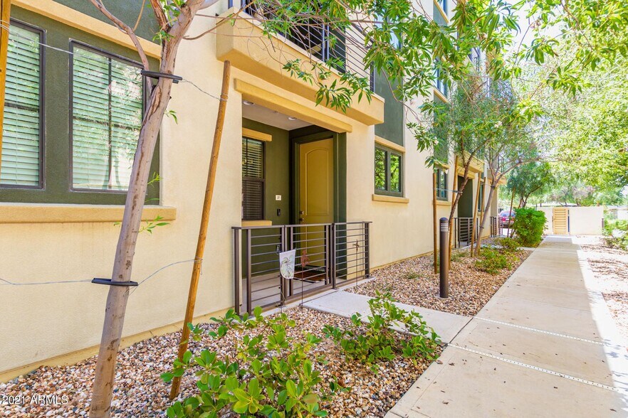 Building Photo - 4236 N 27th St