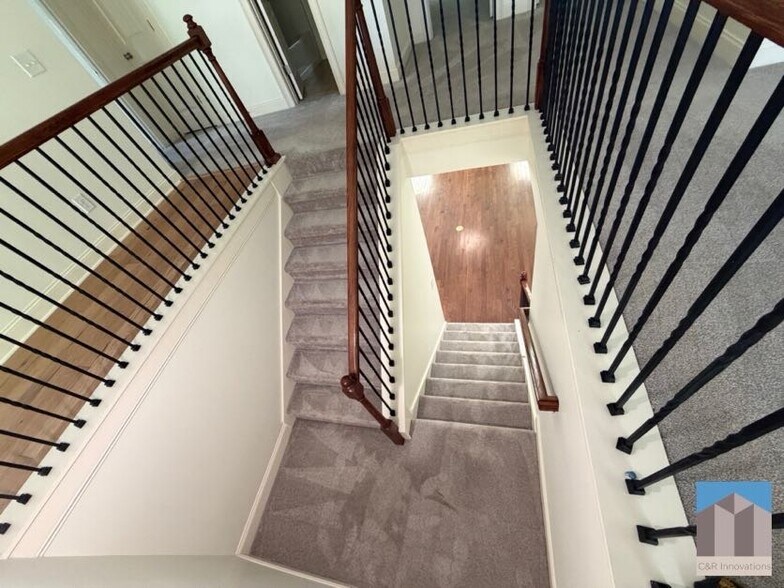 Building Photo - 4805 Carriage Bridge Ln