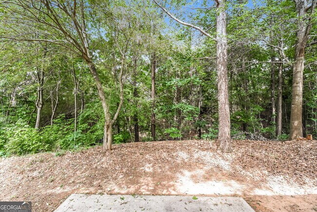 Building Photo - 618 Royal Crest Ct