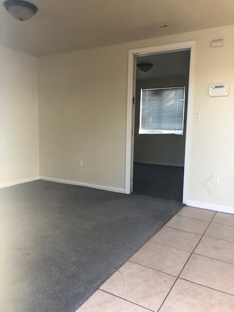 Building Photo - 520 Woodrow Ave